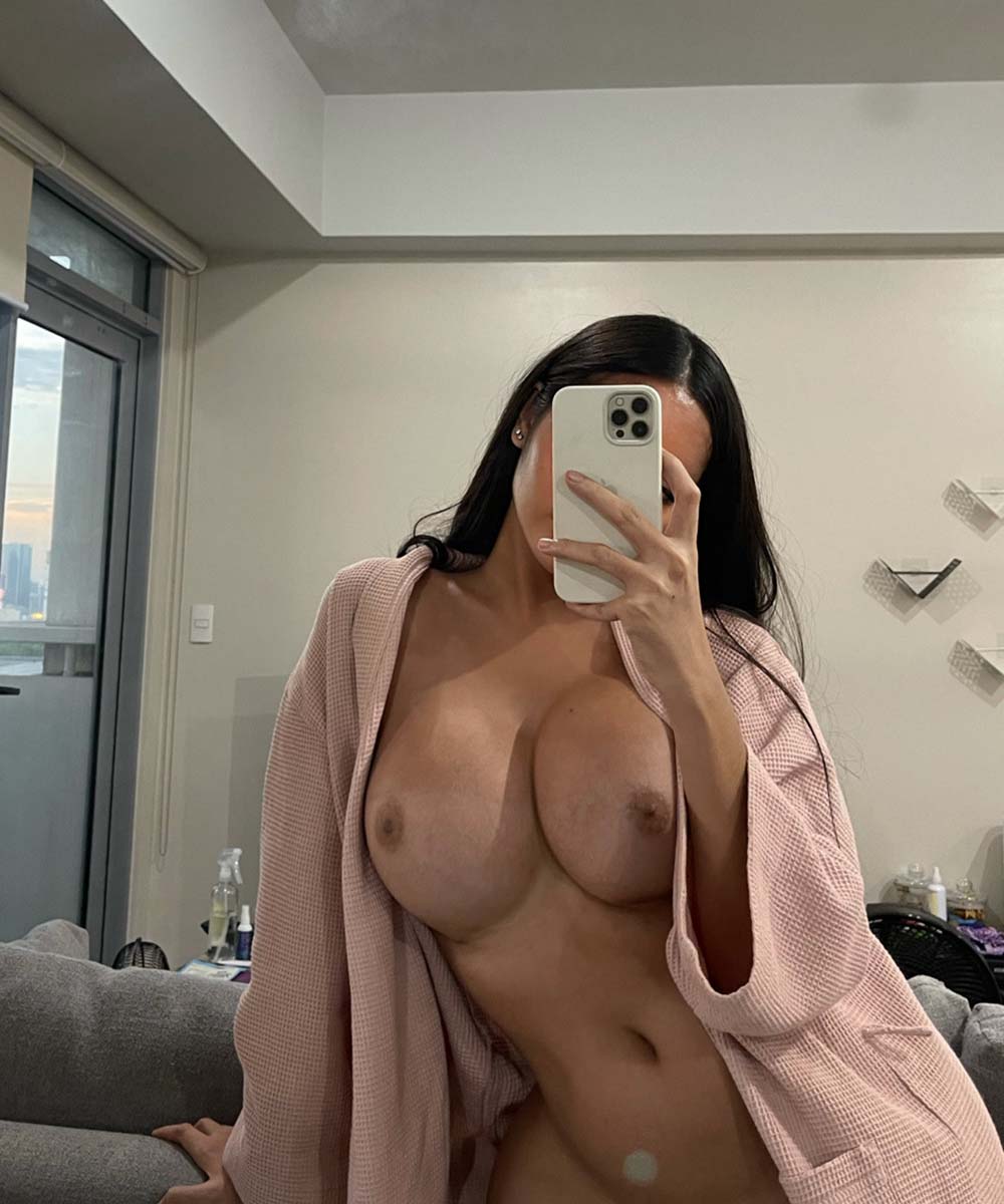 Angela Castellanos naked in Hebe