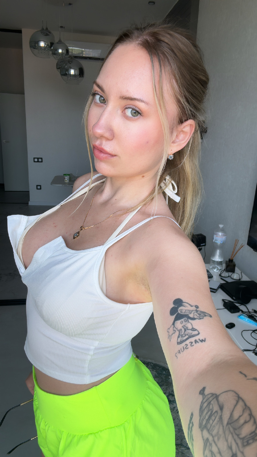 KateV in her underwear in Hebe