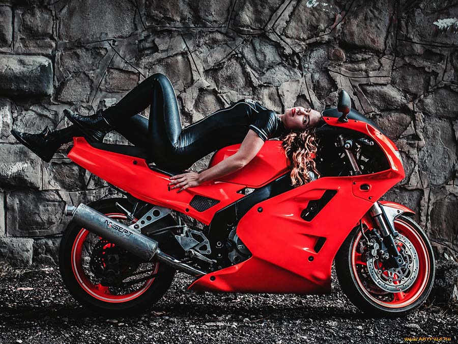 Beautiful girl Beautiful girls and motorcycles in Hebe